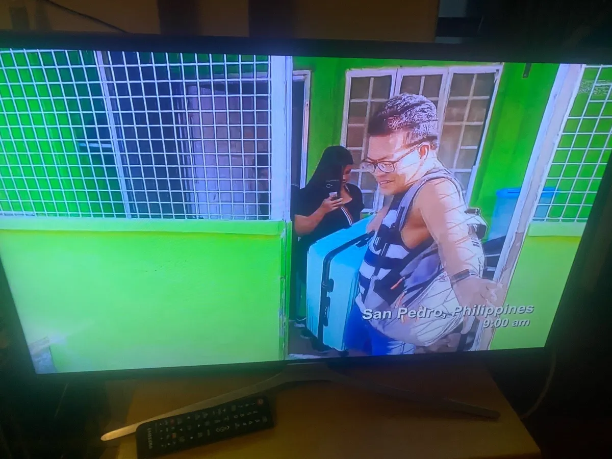 Smamsung smart tv 32' inch - Image 3