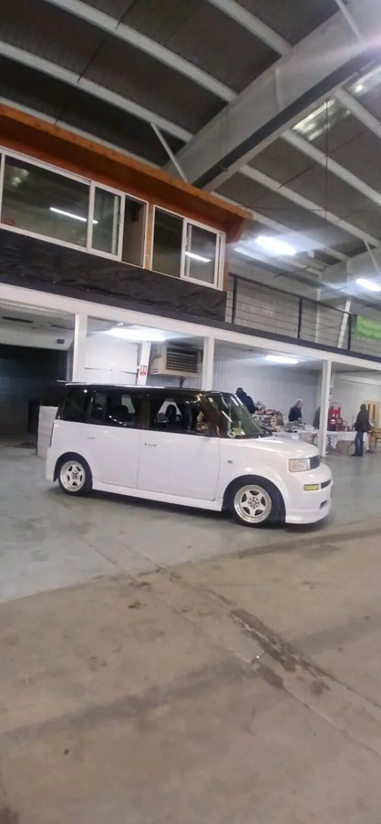 Toyota bB - Image 3
