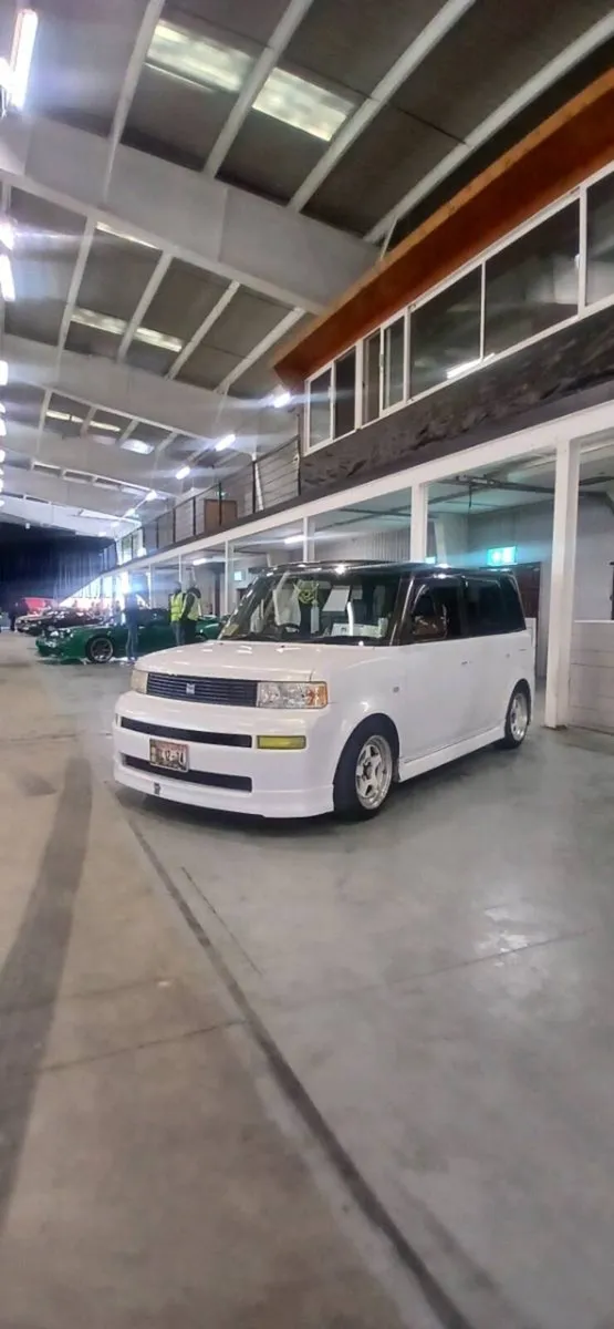 Toyota bB - Image 4