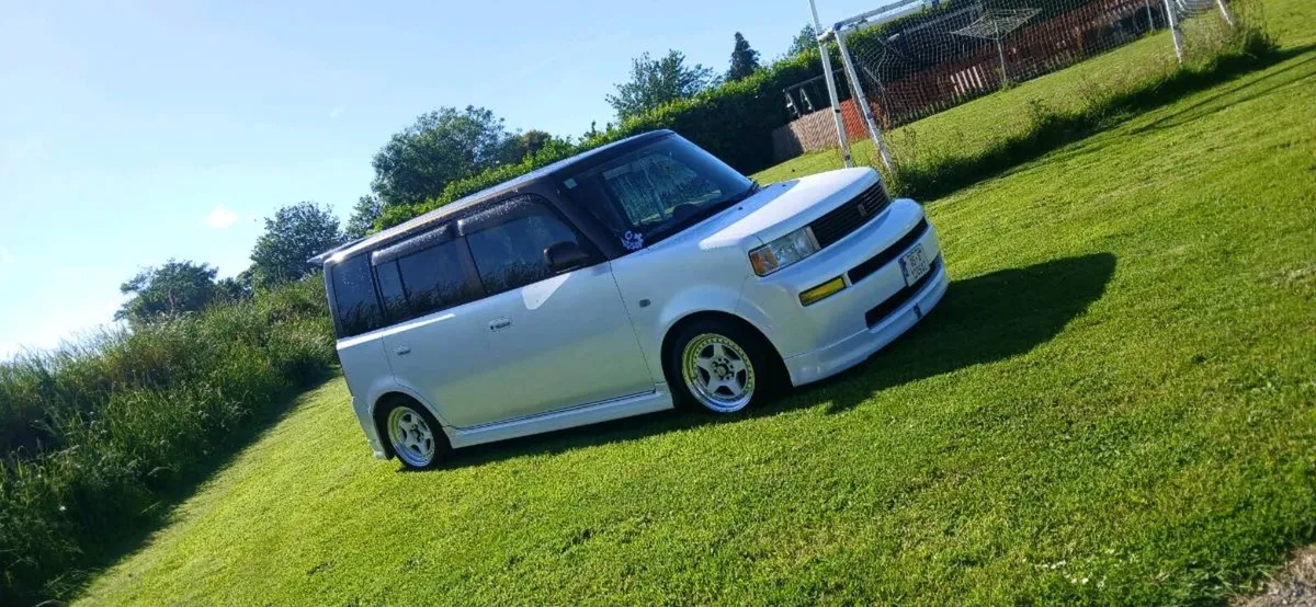 Toyota bB - Image 1