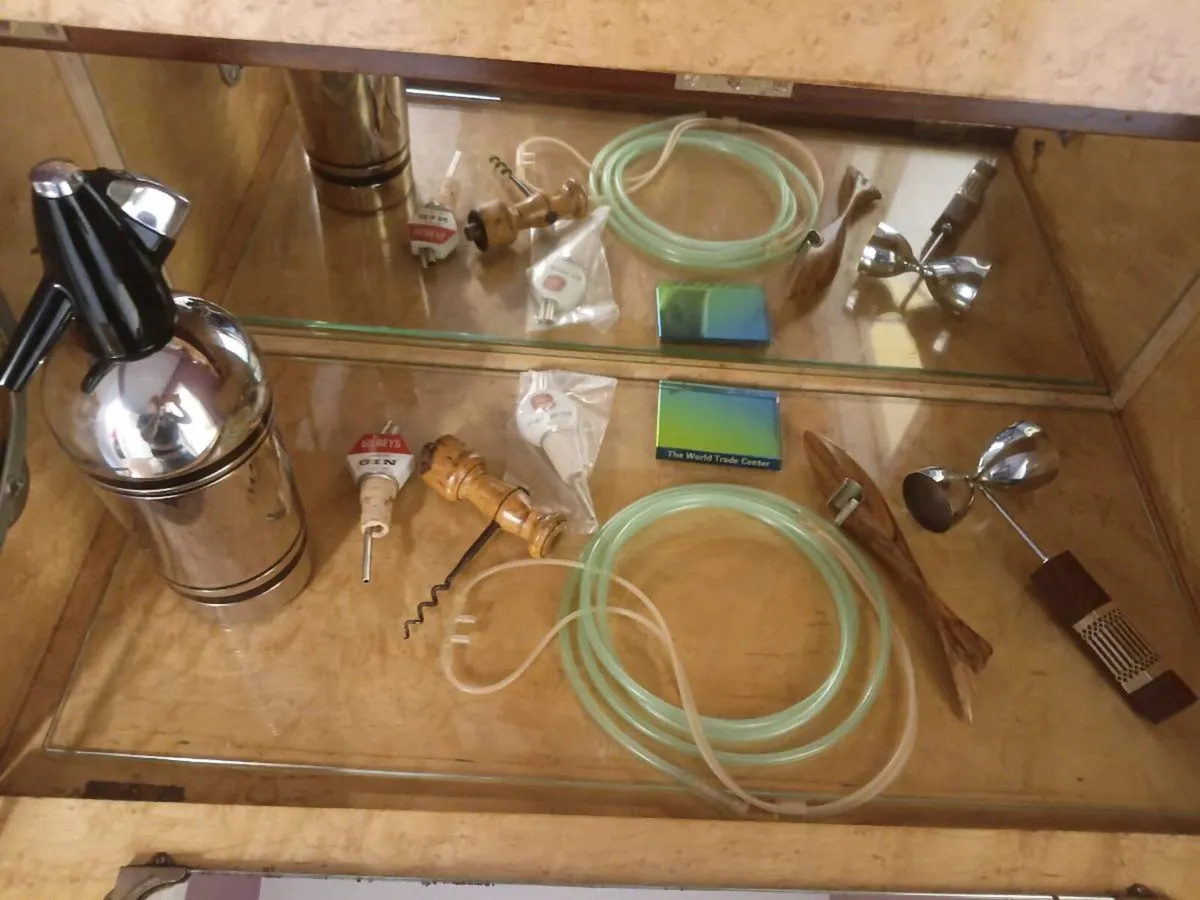 Cocktail Cabinet - Image 4