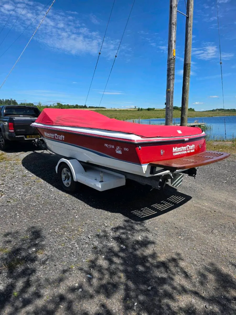 Mastercraft ProStar 190 Tournament ski boat - Image 4