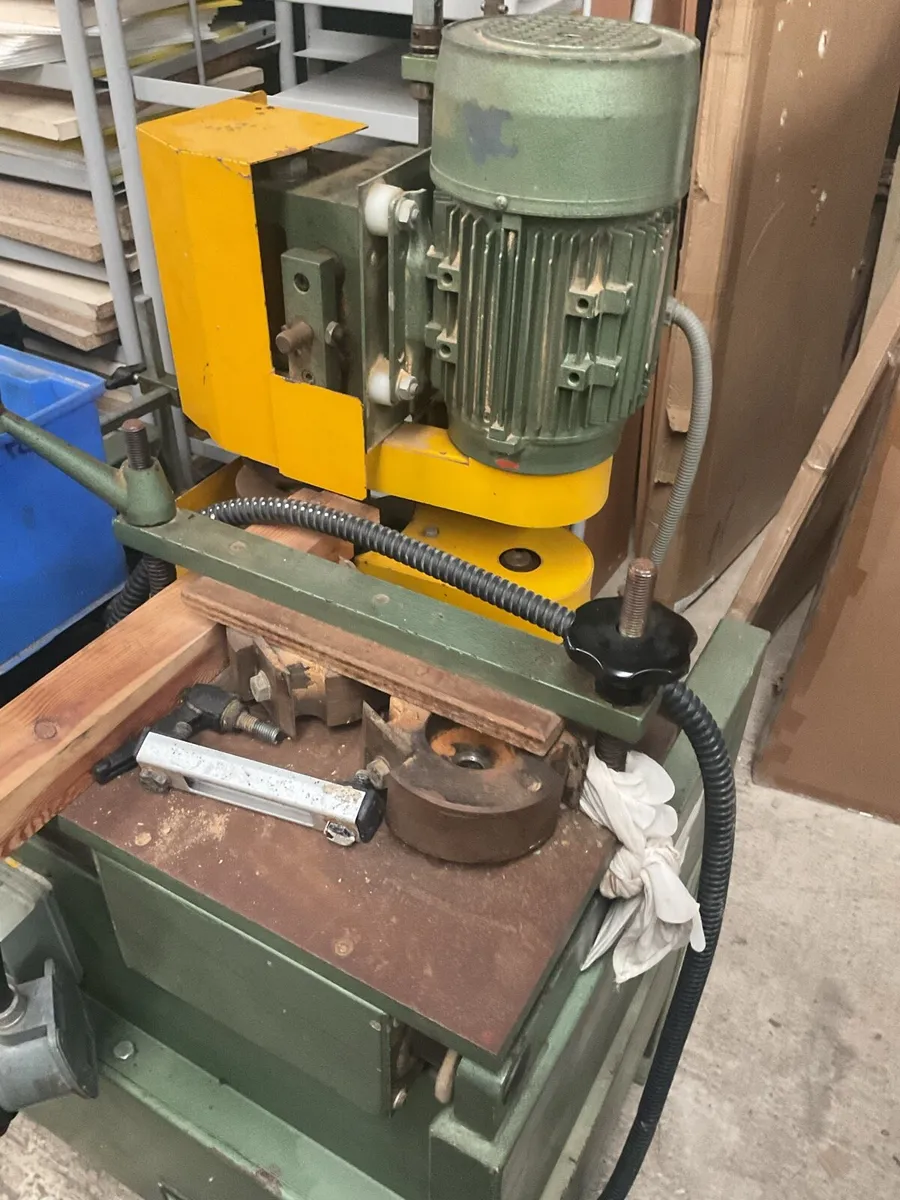 Tenoner machine ex college - Image 1