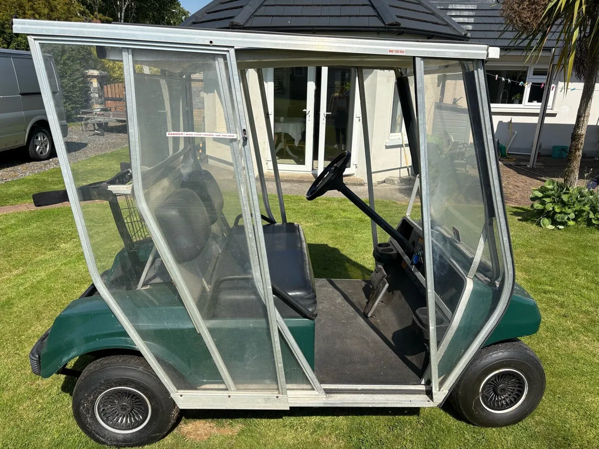 Club Car Golf buggy and trailer - Image 3