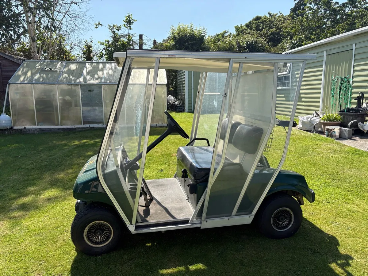 Club Car Golf buggy and trailer - Image 2