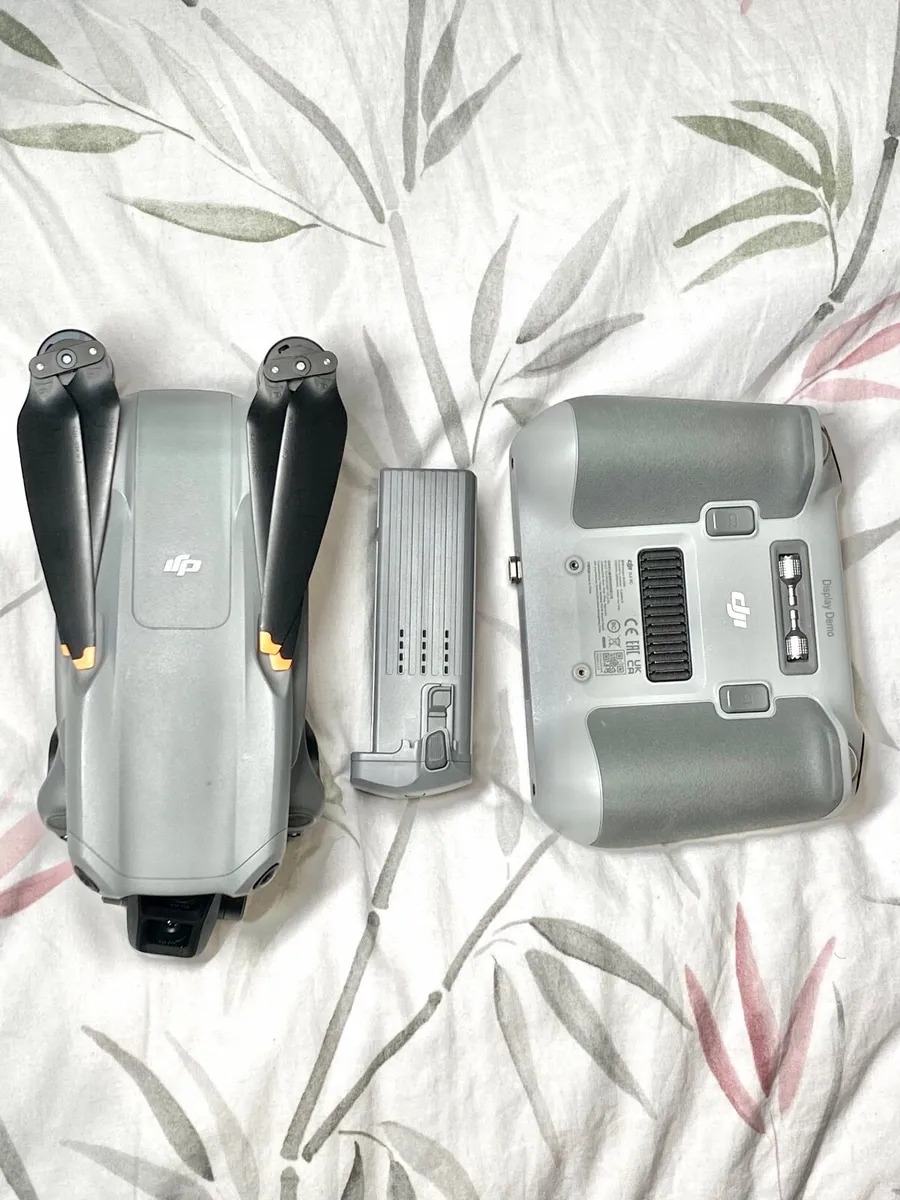 Dji Air 3 Drone - Image 2