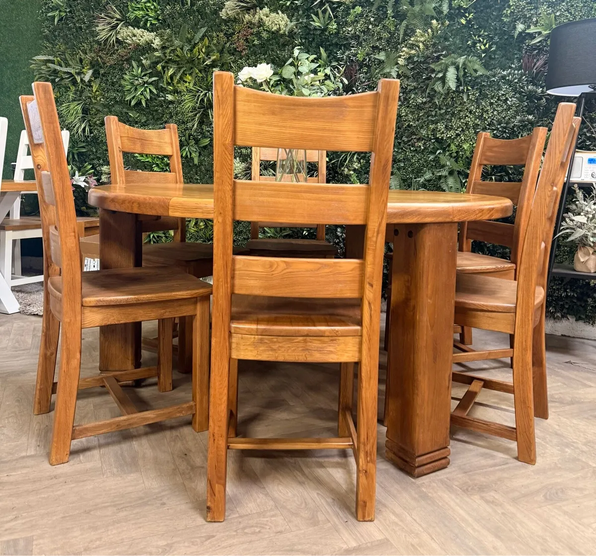 Natural oak kitchen table & 6 chairs - Image 2