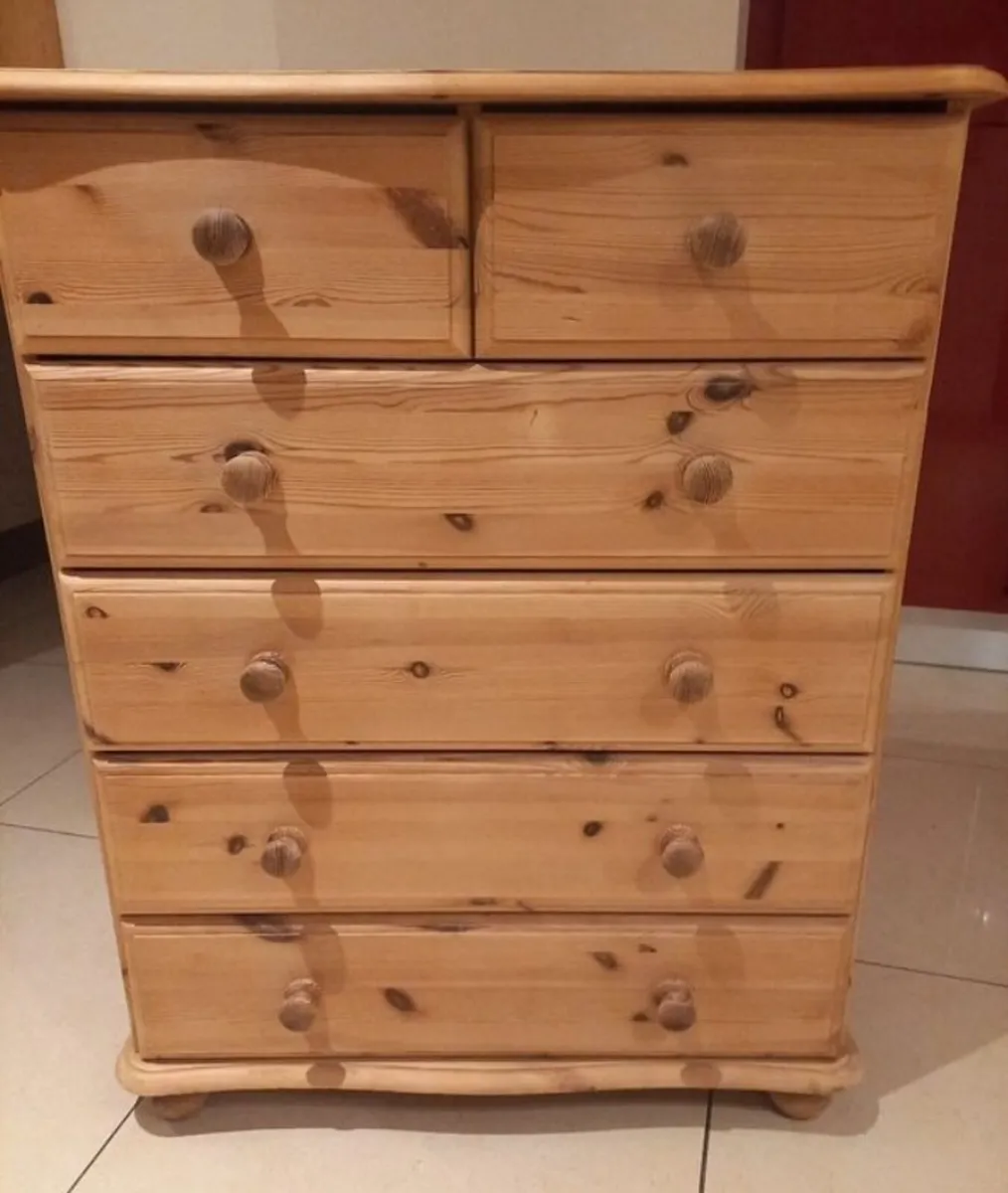 Chest of drawers - Image 1