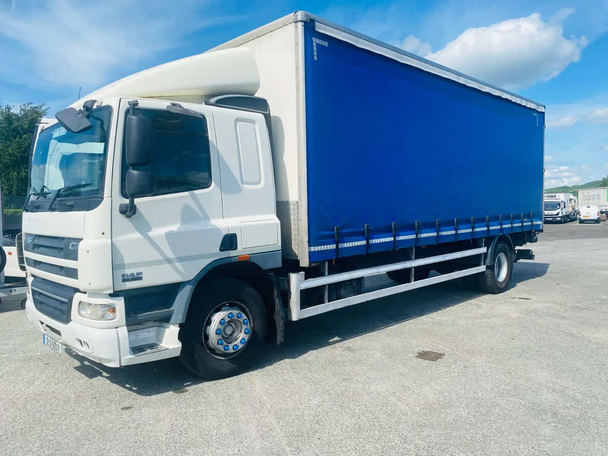 2012 Daf CF 65 220 25ft Curtiansider - Image 4