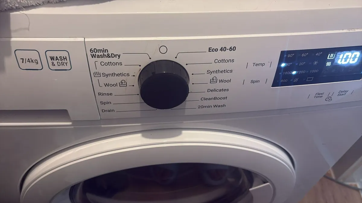 Zanussi washing machine/ dryer combo - Image 4