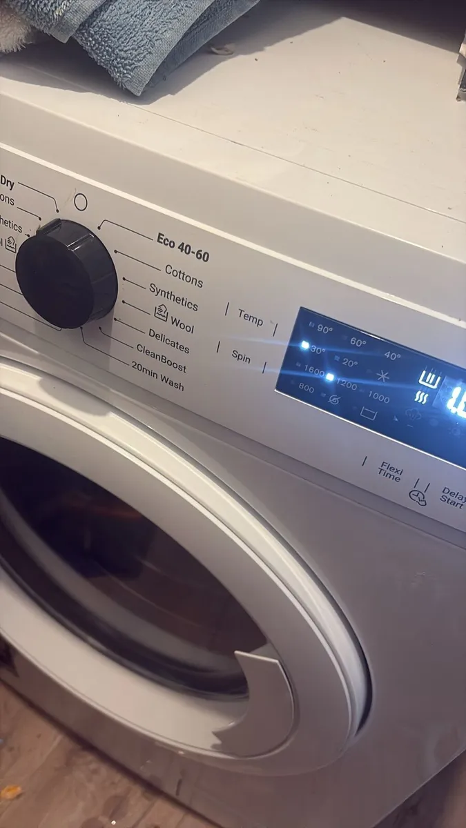 Zanussi washing machine/ dryer combo - Image 3