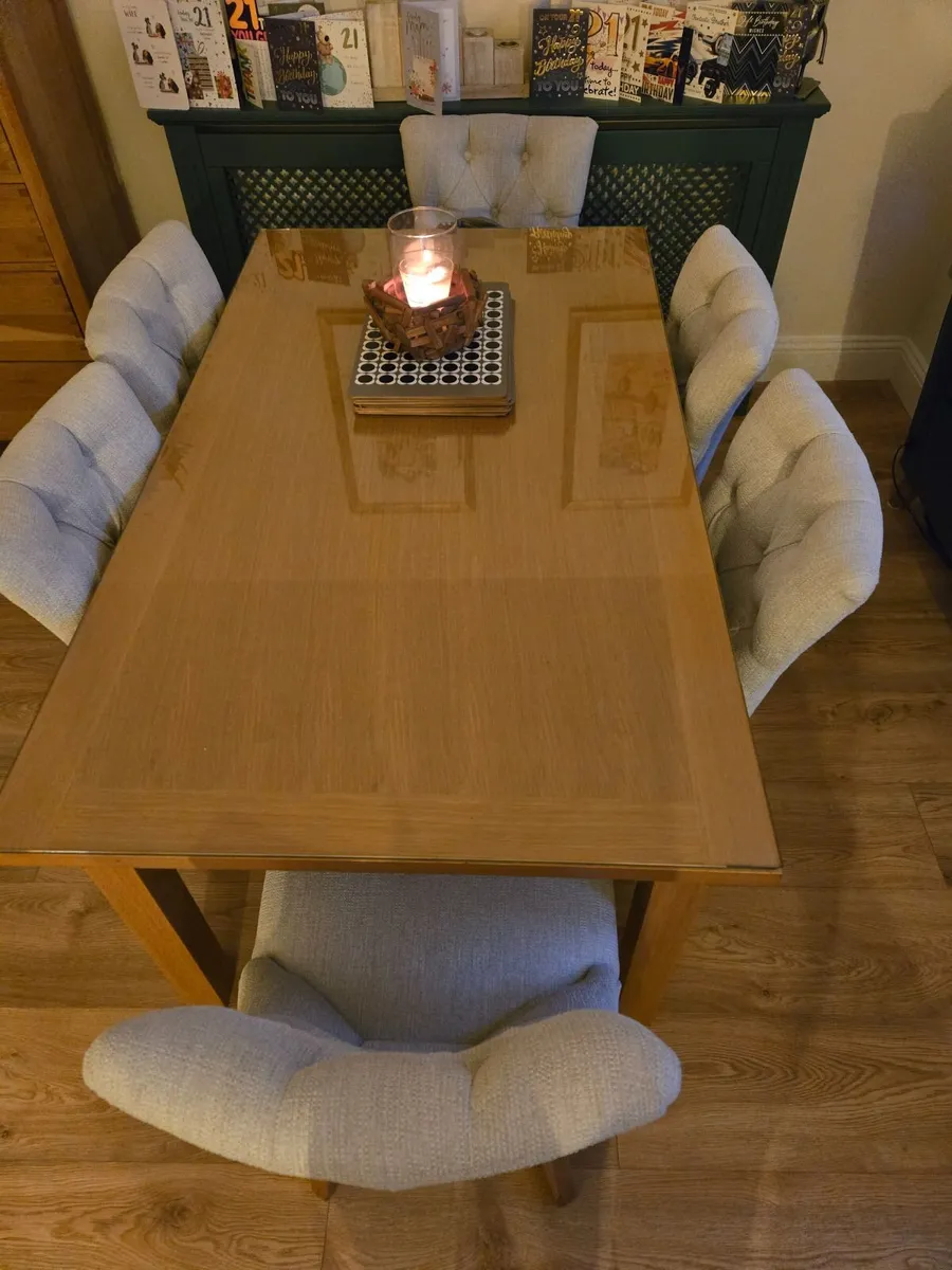 Dining Room Extendable Table with Six Chairs - Image 4