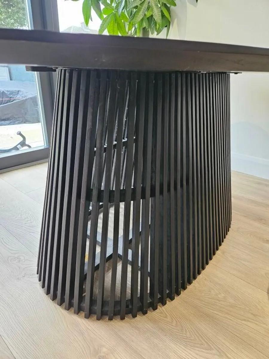 Kave Home Jeanette black dining table - Image 3