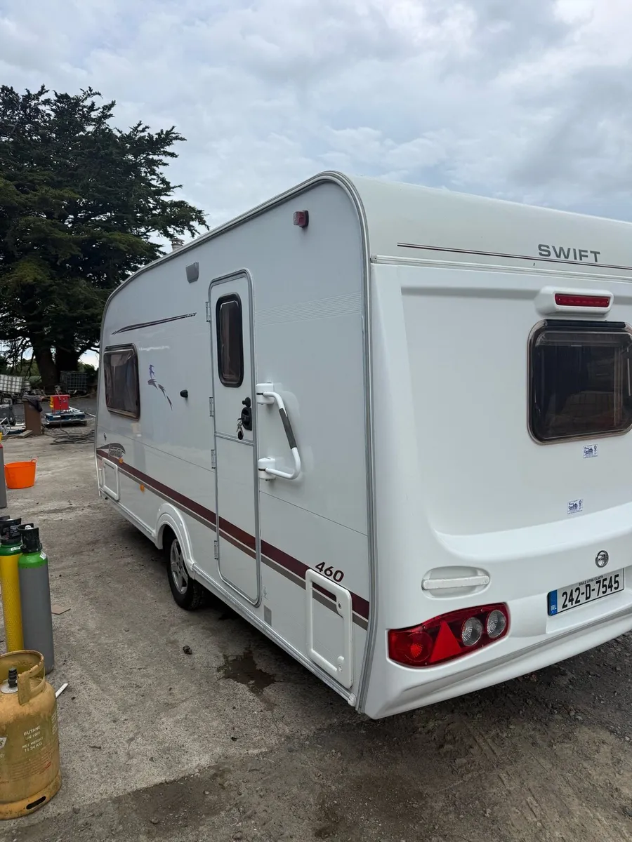 4 Bert caravan - Image 3