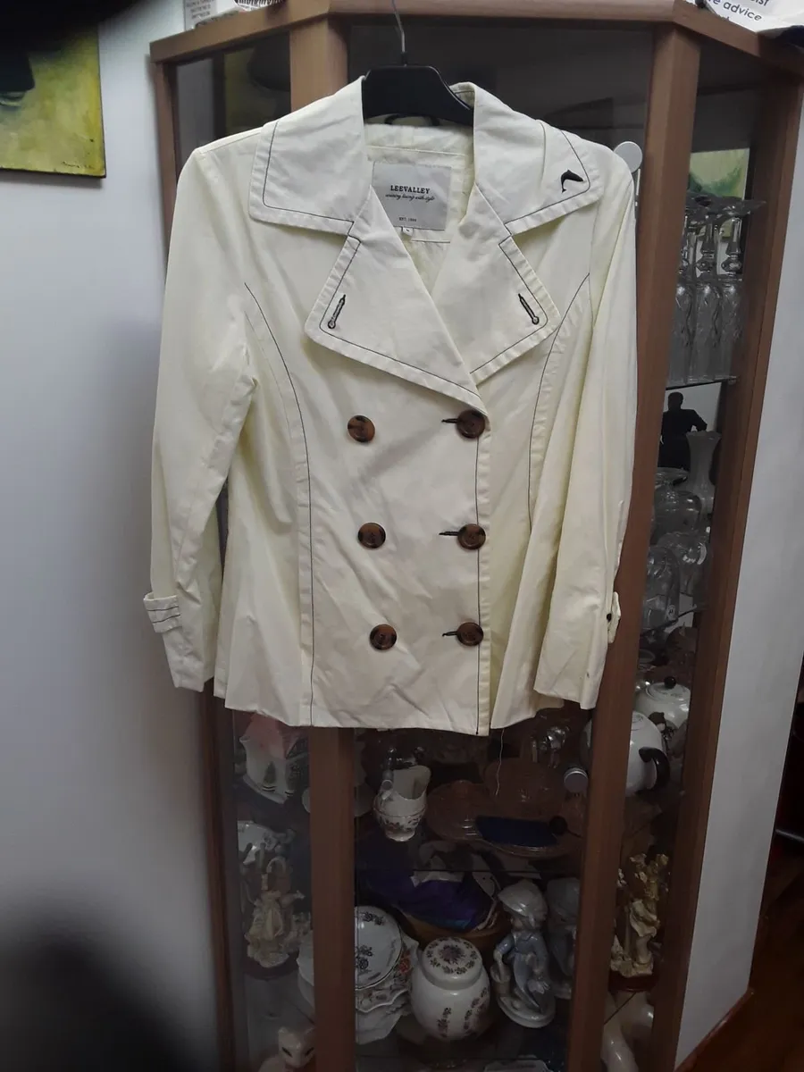 Ladies brand new designer Lee Valley jacket - Image 1