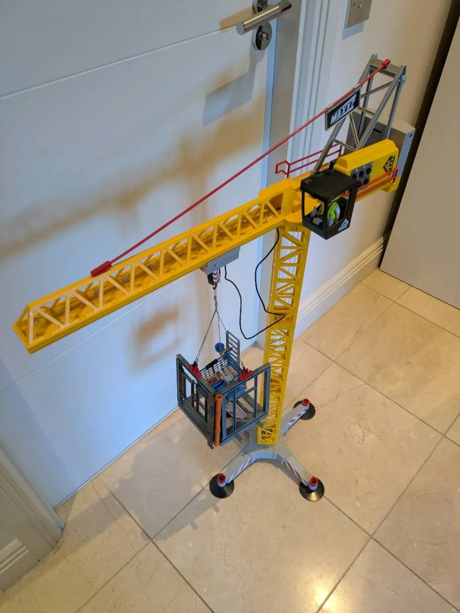 Playmobil Remote Control Crane with Building - Image 1