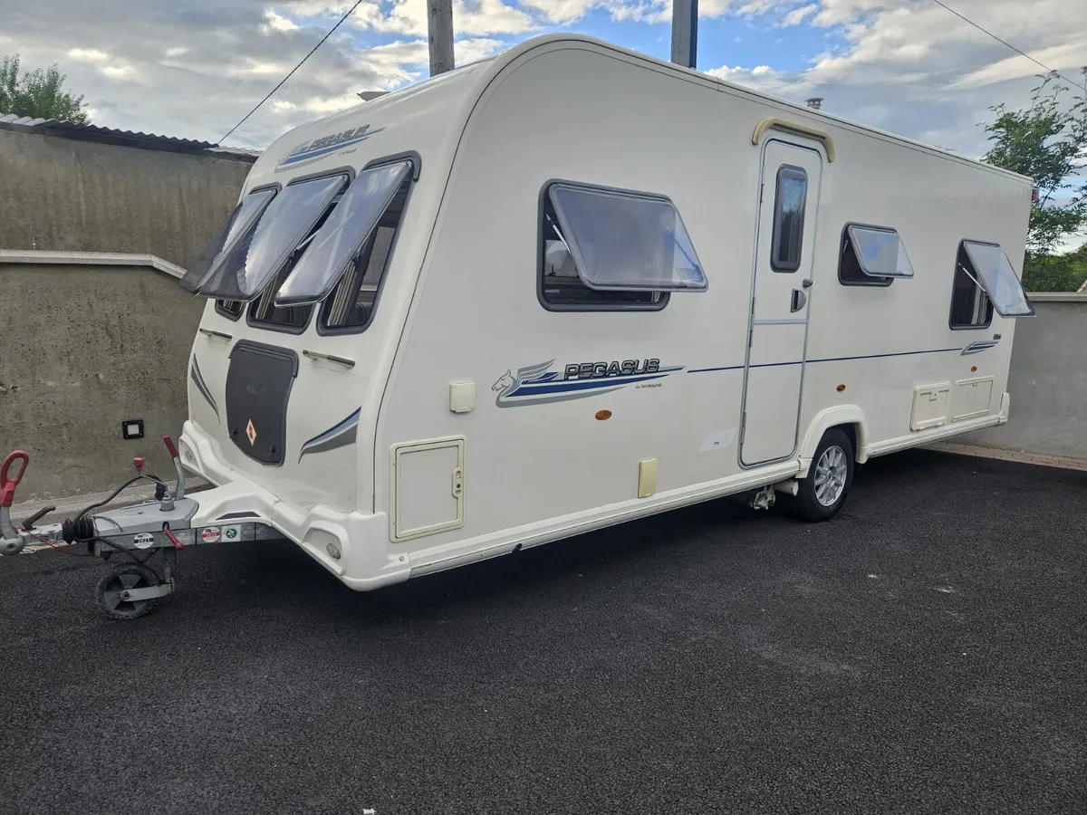 Caravan - Image 4