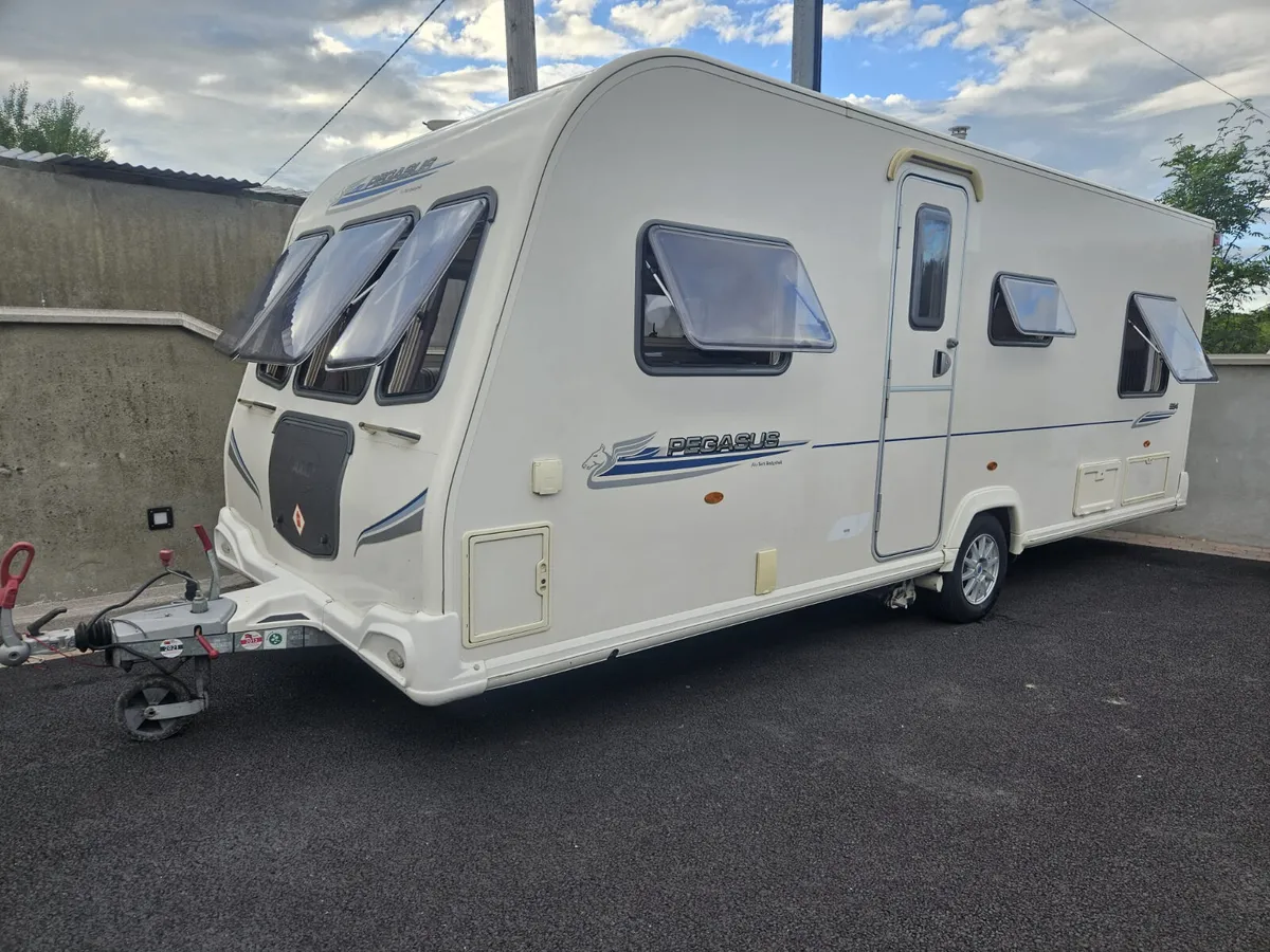 Caravan - Image 1