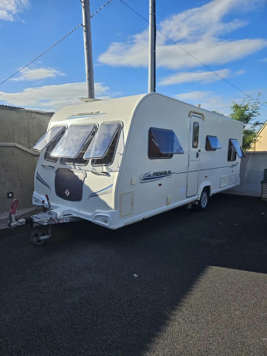 Caravan - Image 3