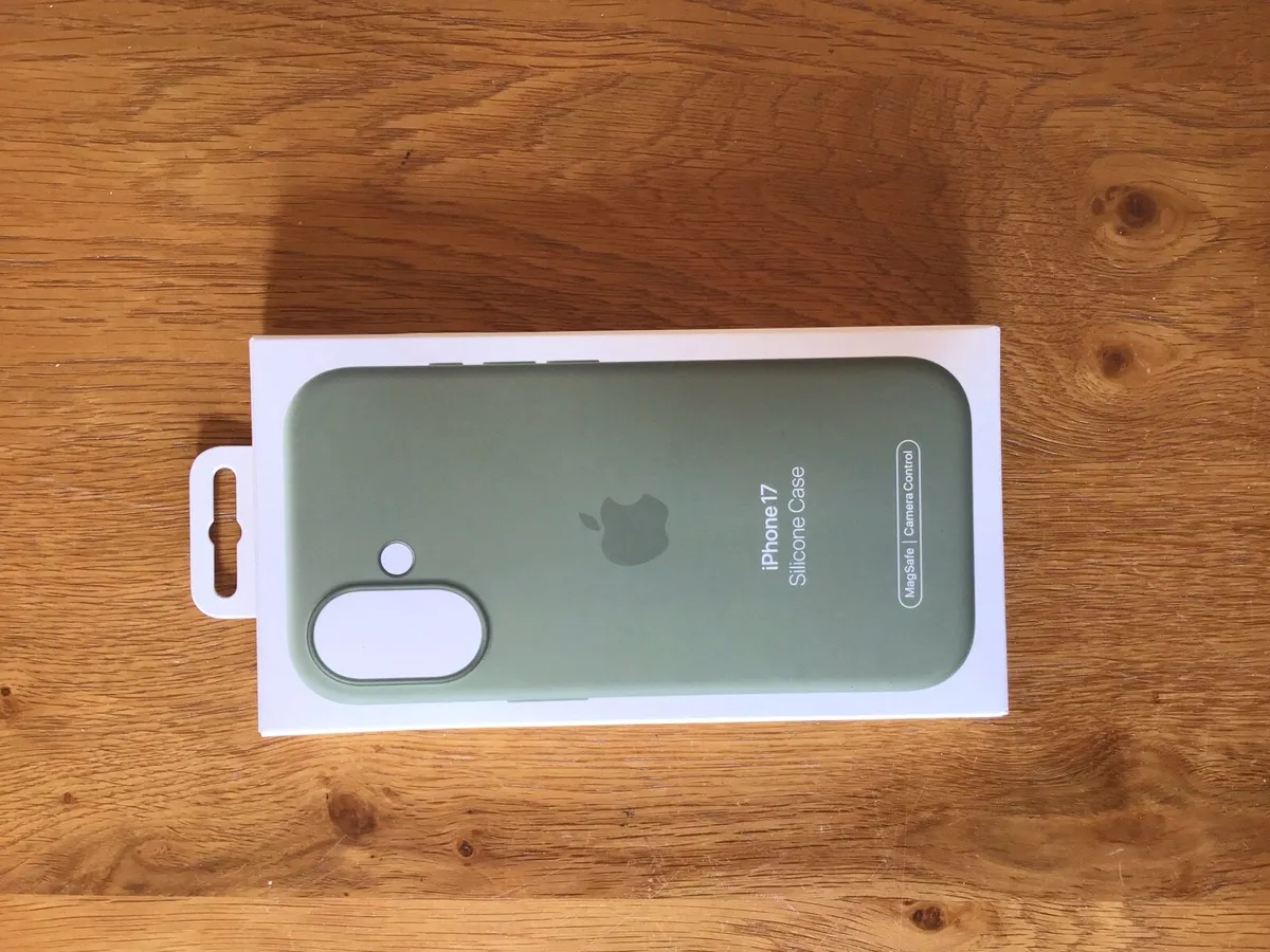 Apple iPhone 17 cover - Image 1