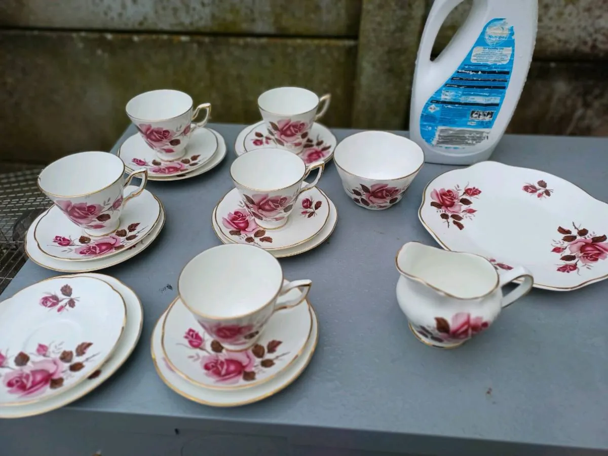 Vintage Royal Tara Teaset - Image 1
