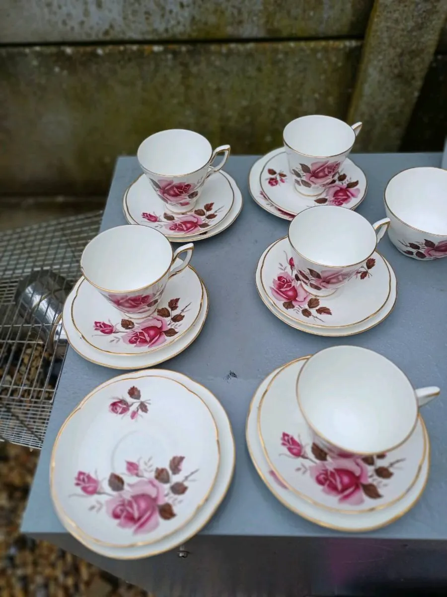 Vintage Royal Tara Teaset - Image 2