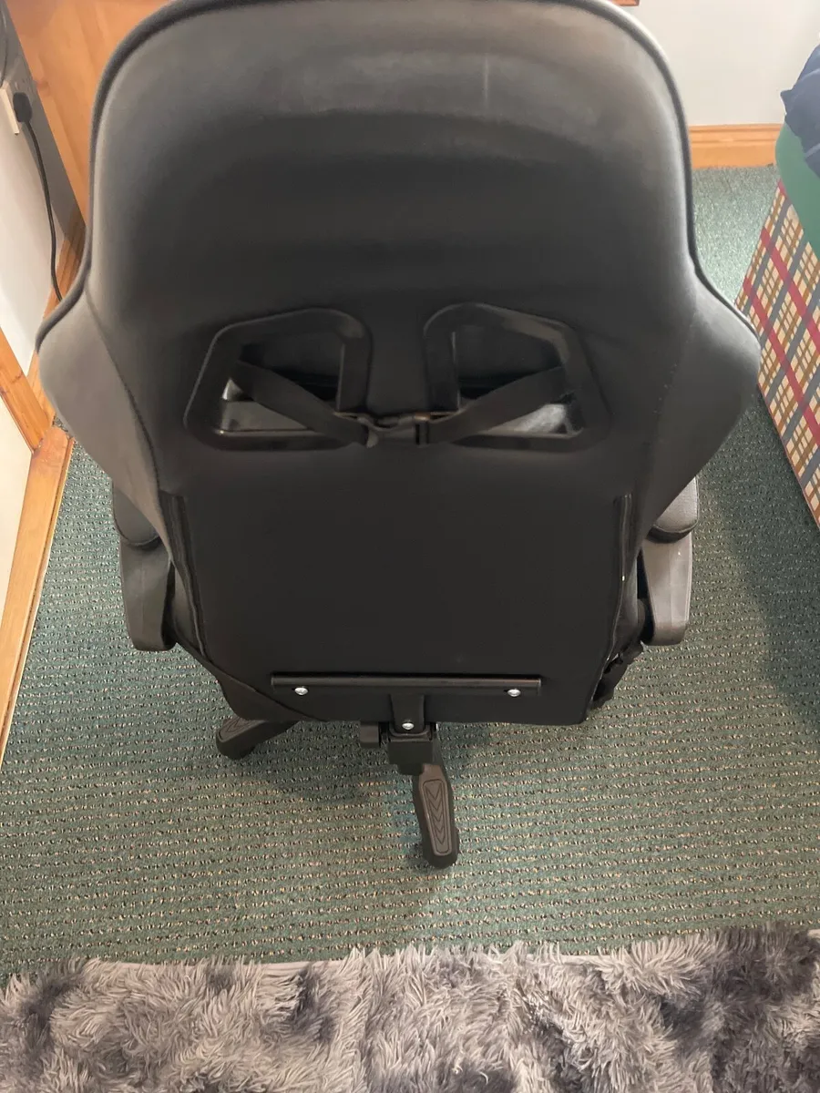 Gaming chair - Image 3