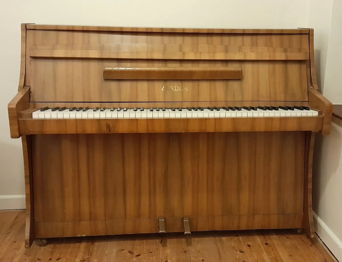 Free Piano - Image 1