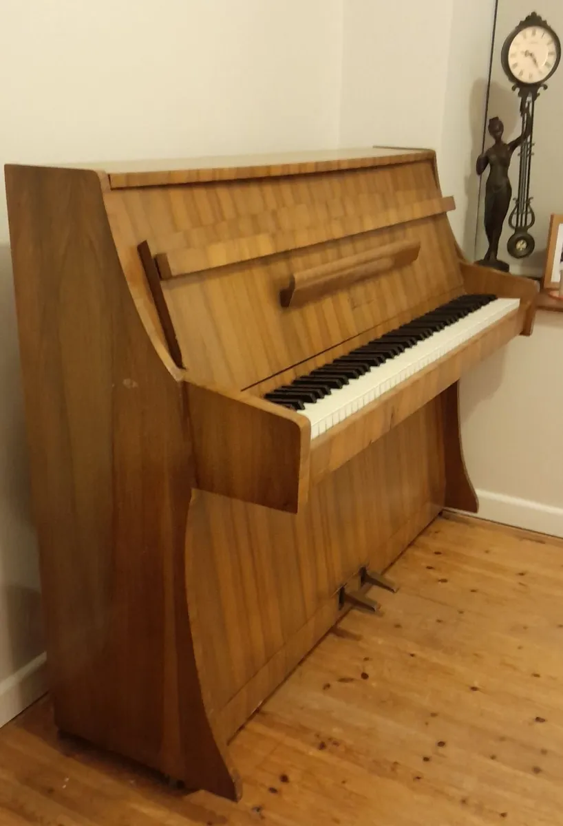 Free Piano - Image 2