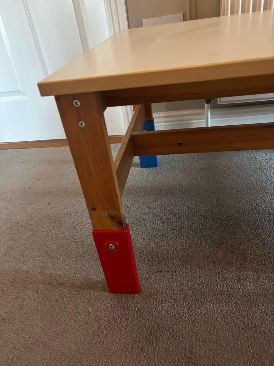 Children’s playroom table - Image 4