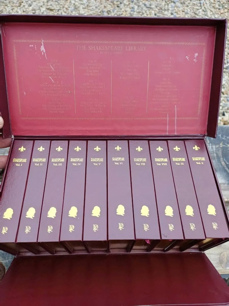 Vintage 10 Volume Set "The Shakespeare Library" - Image 1