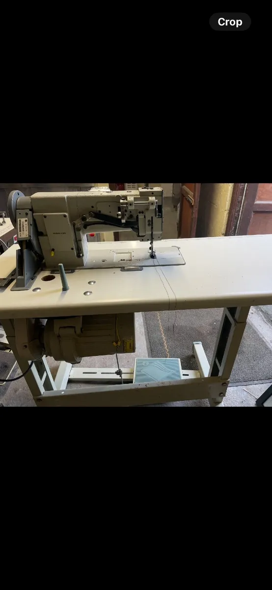 Sewing Machine - Image 4