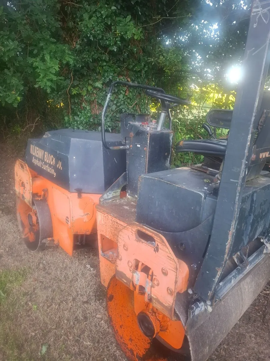 Bomag 120 roller - Image 2