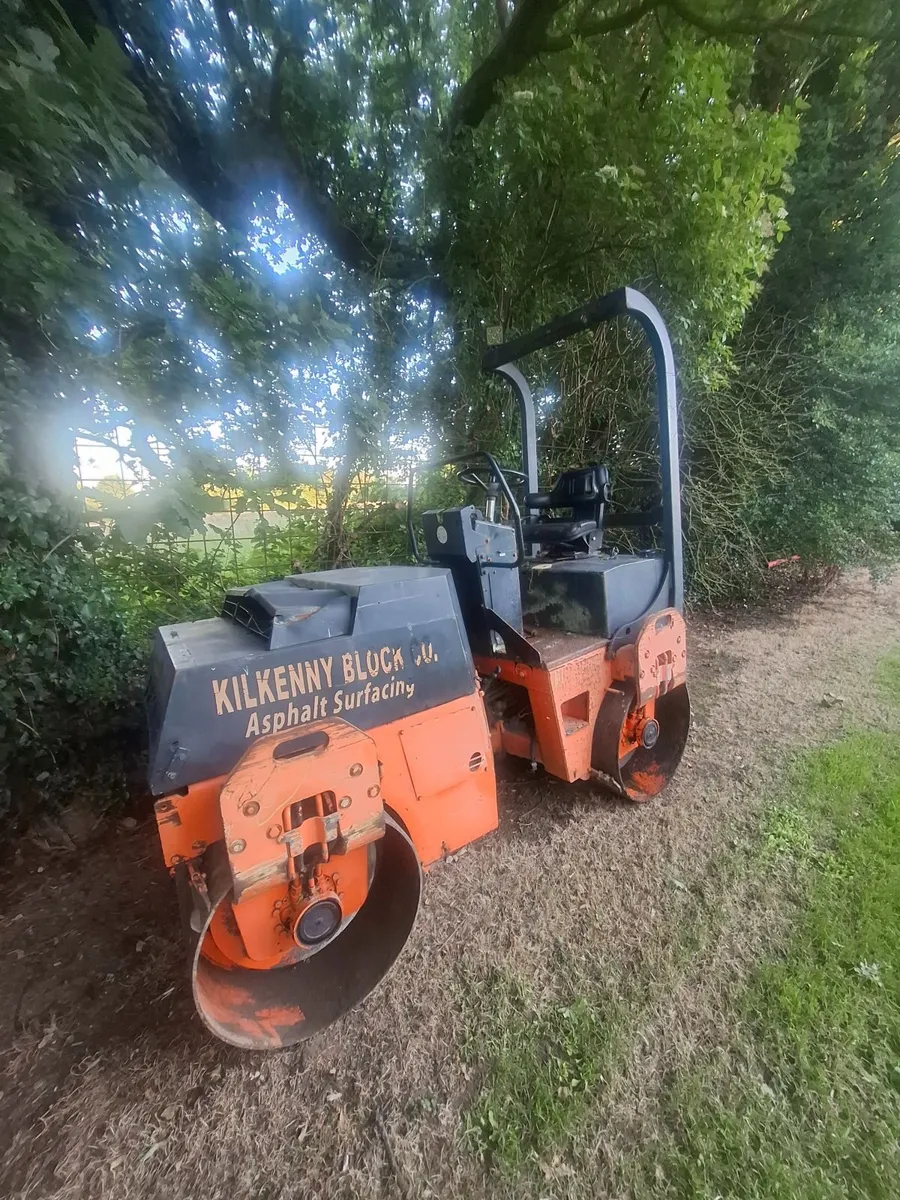 Bomag 120 roller - Image 1