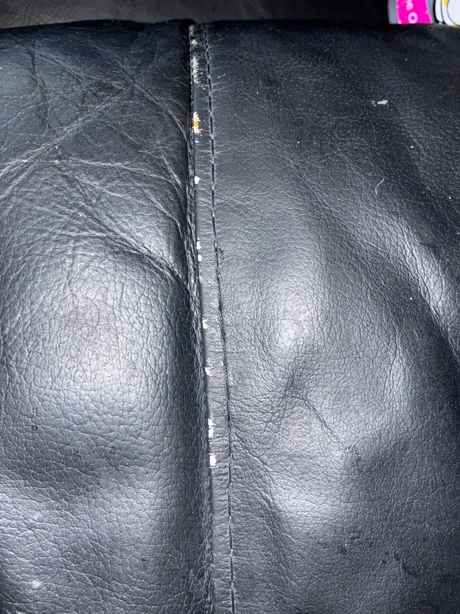 2 Seater Black Sofa - Free to Go - Image 3