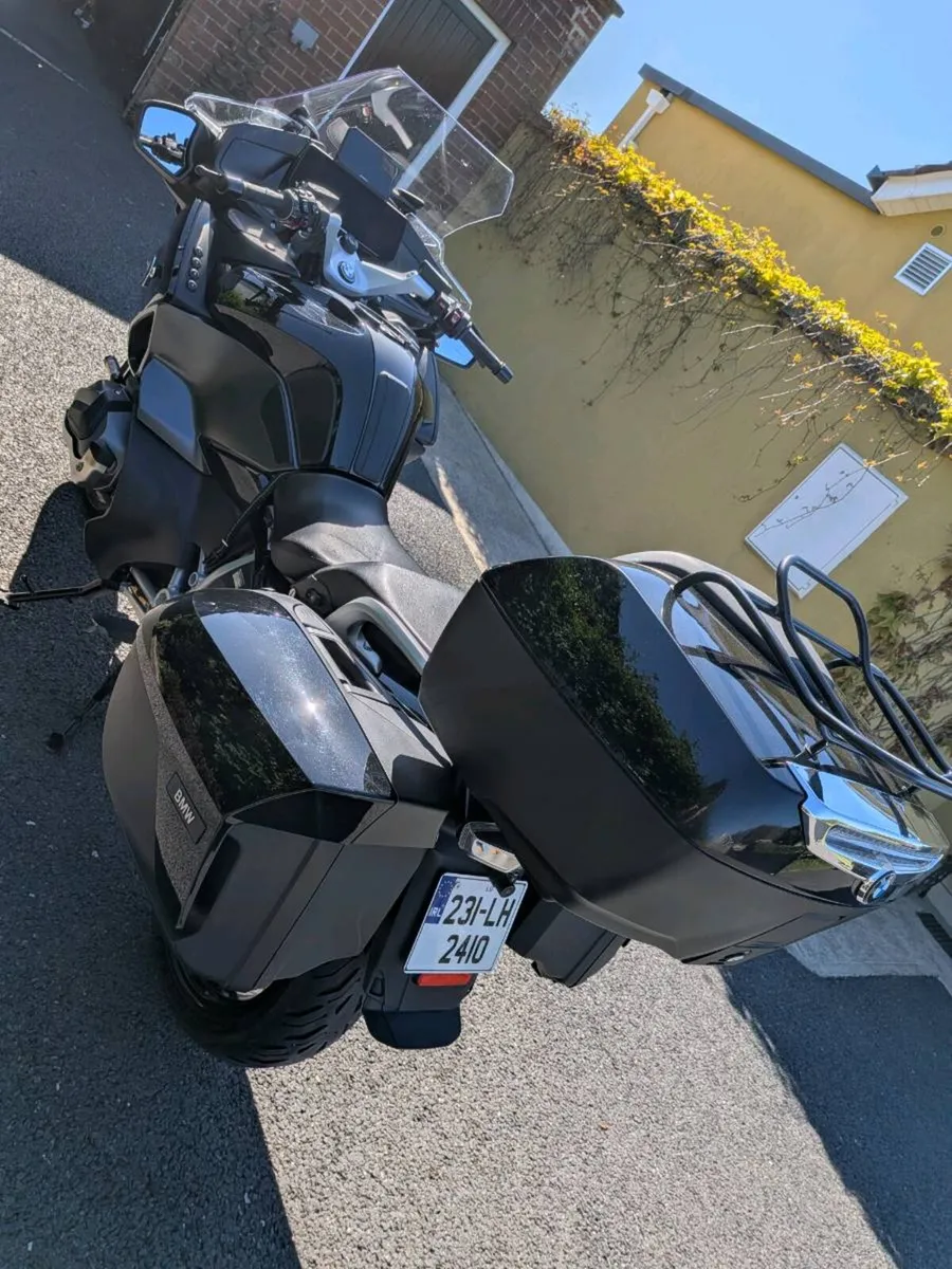 2023 BMW R1250 RT LE - Image 4