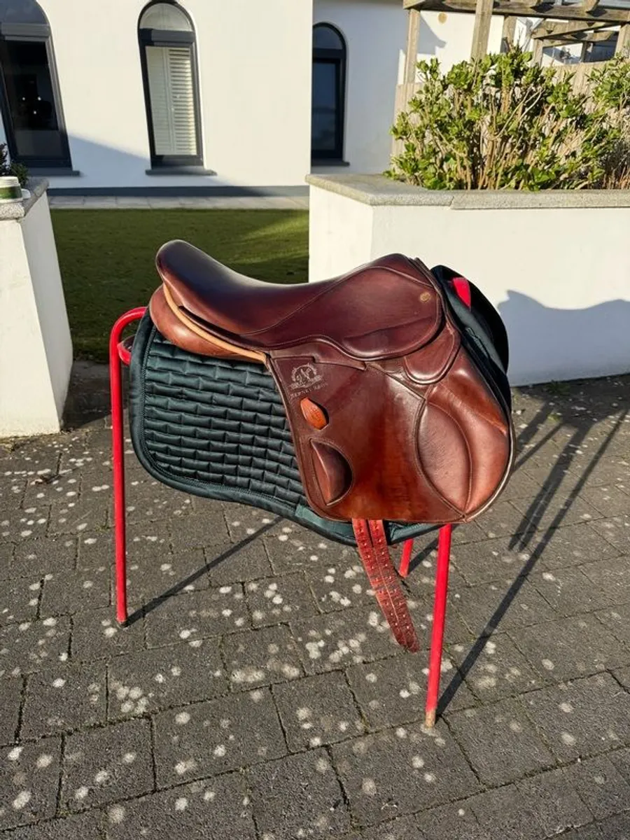 Berney's Grand Prix Olympic Saddle - 17in, Havana Brown, MW - Image 2