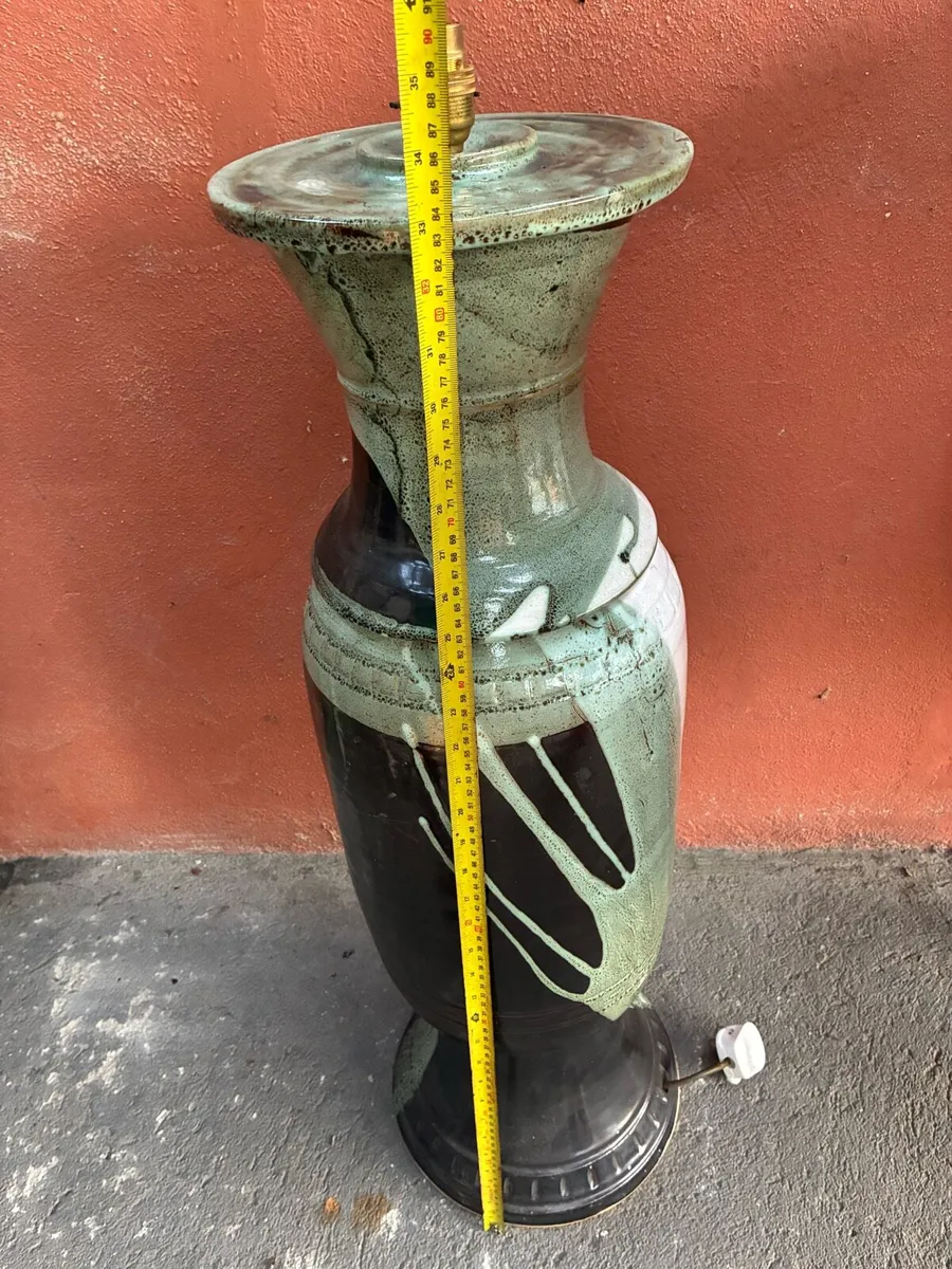 Vintage Ceramic Lamp - Image 4