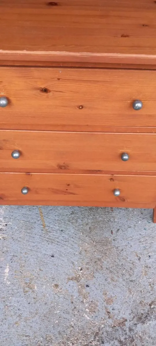 3 drawer bedroom unit - Image 4
