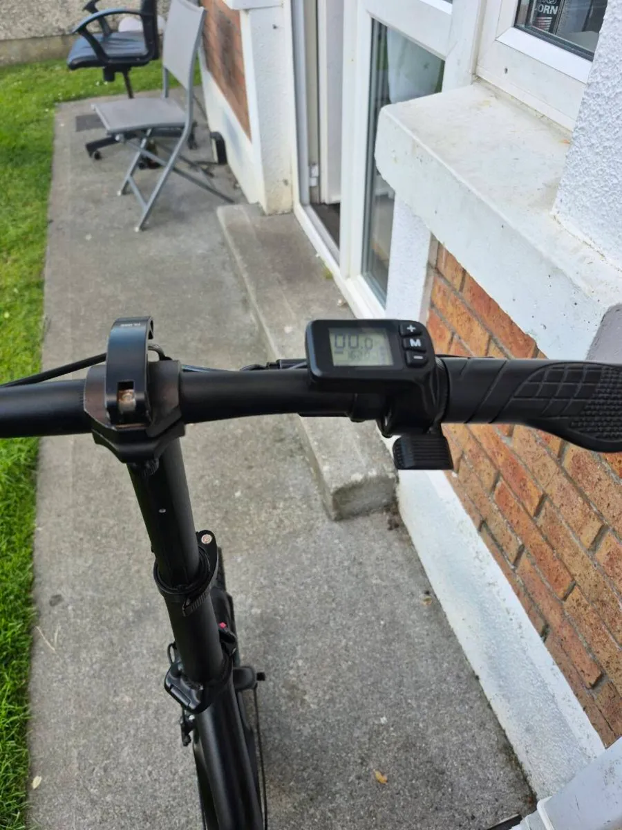 Electric scooter - Image 4
