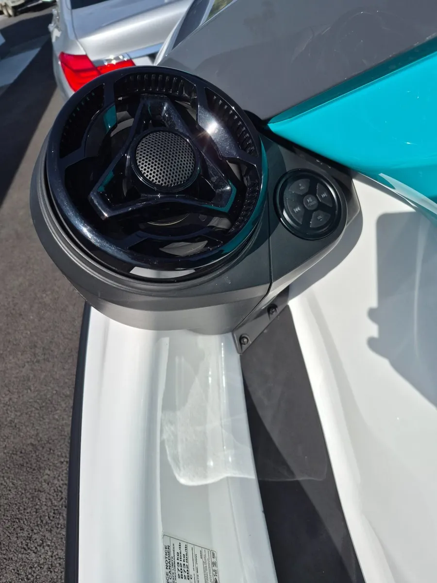 2022 seadoo gti 130 as new - Image 4