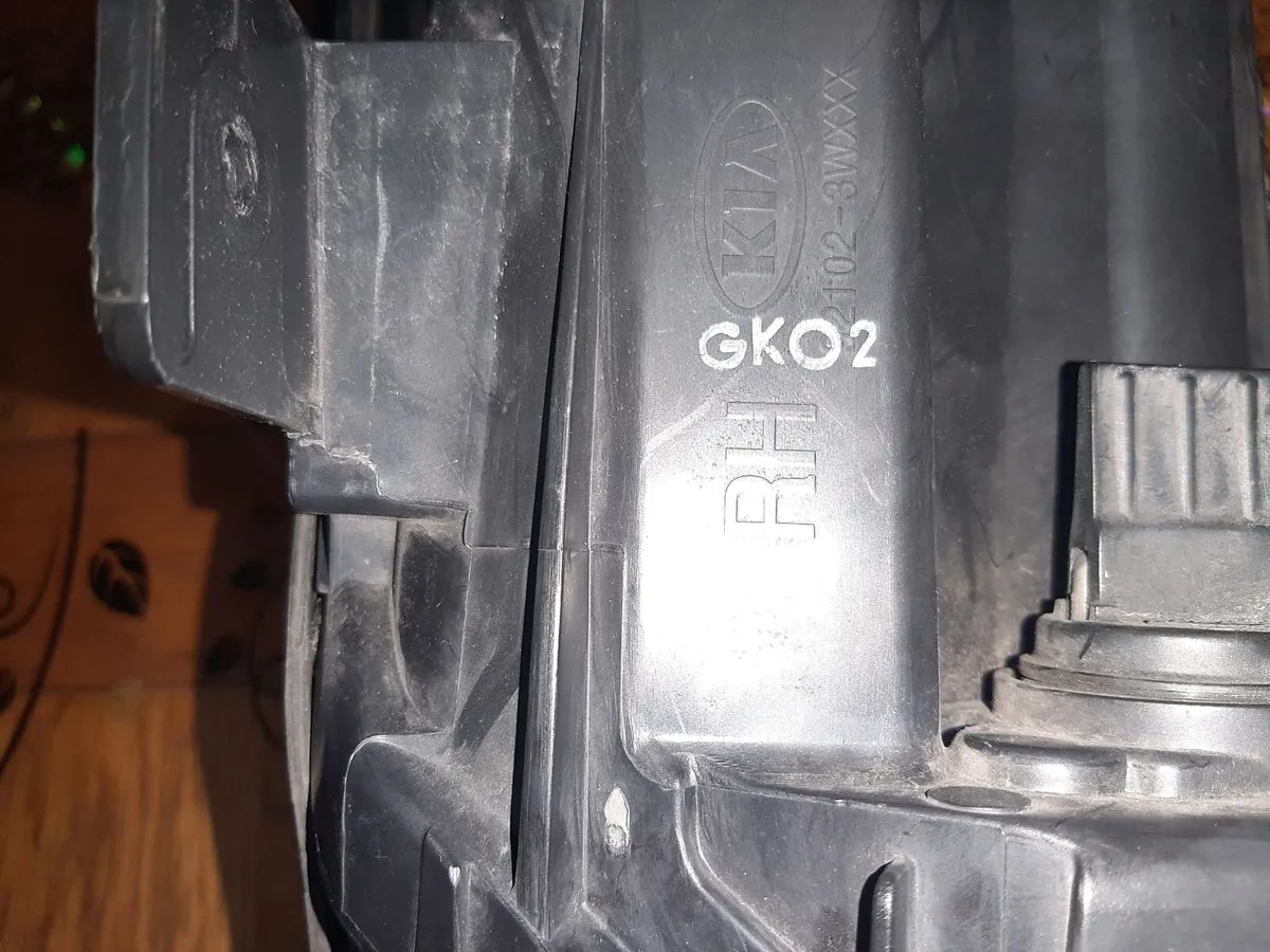 Car part - Image 4