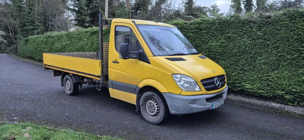 Mercedes-Benz Sprinter 2012 - Image 1