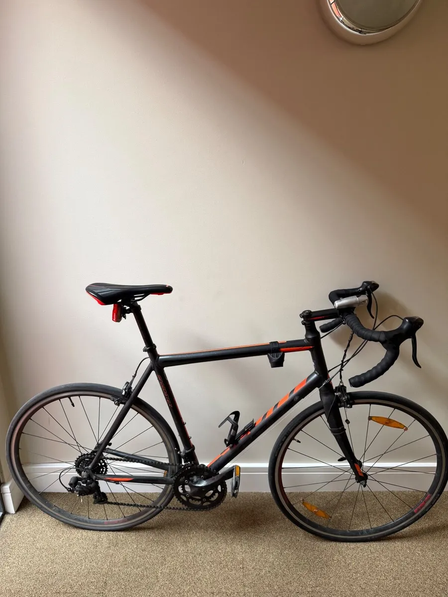 Scott Speedster Road Bike – Size XL (58cm) - Image 1