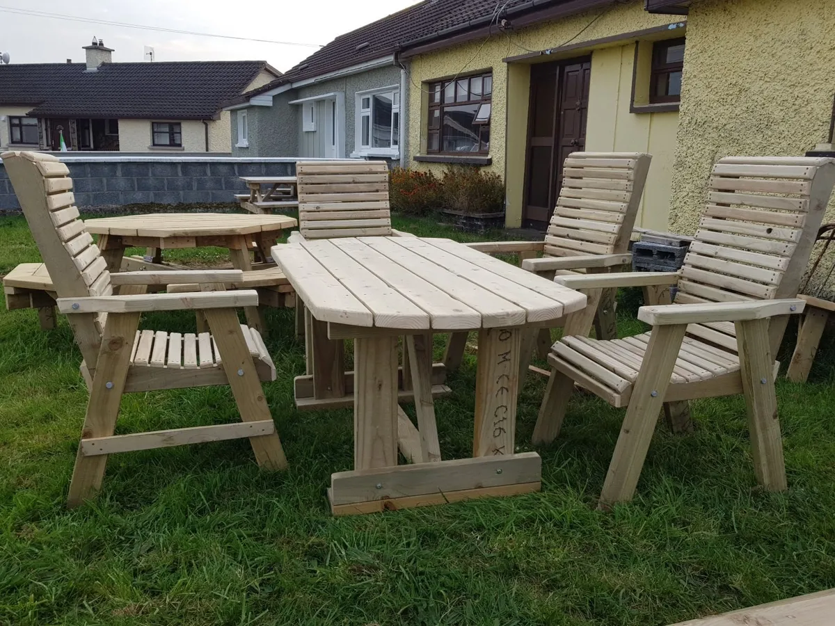 4 Seats with Big Table - Image 2