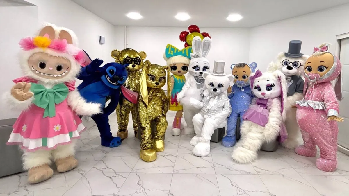 Business Mascot hair Event party Hire - Image 1