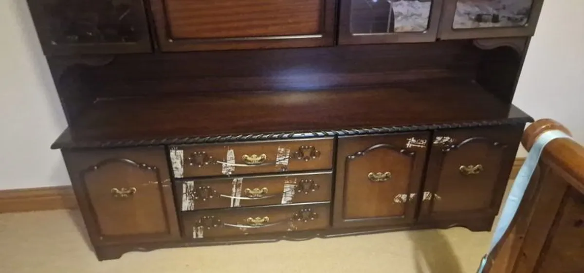 Dresser Free to Take Away - Image 3