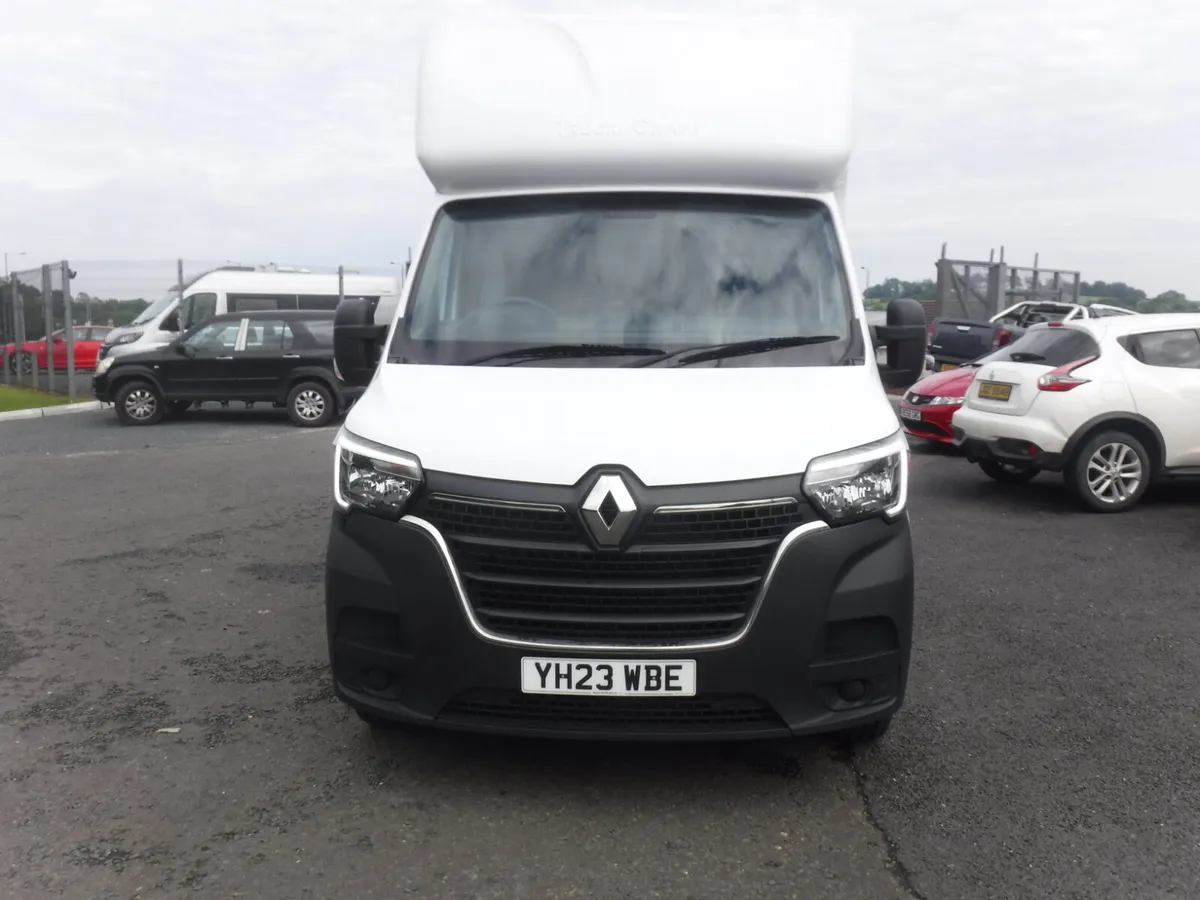 Renault Master 2023 13ft Luton Box with tail lift - Image 3