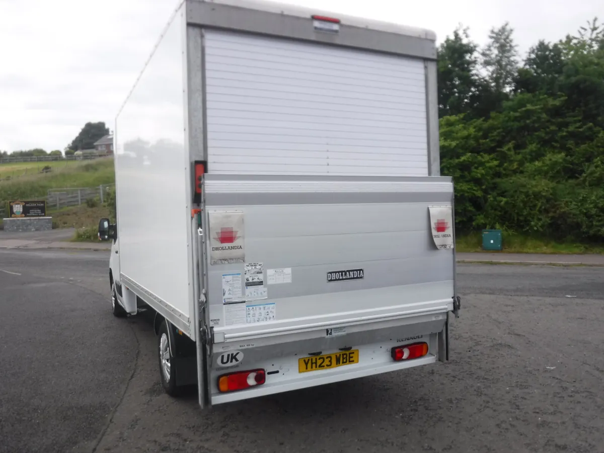Renault Master 2023 13ft Luton Box with tail lift - Image 4