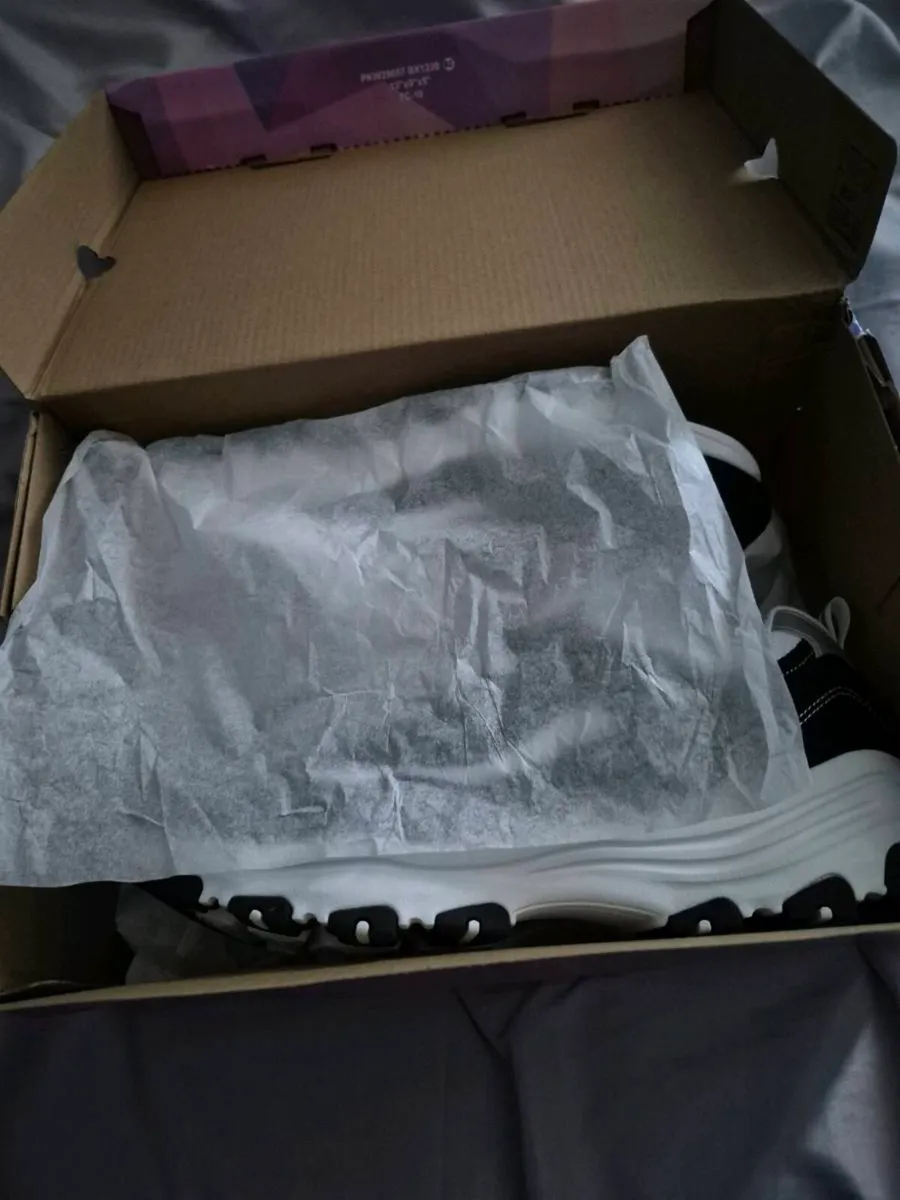 SKECHERS MEMORY FOAM - Image 2